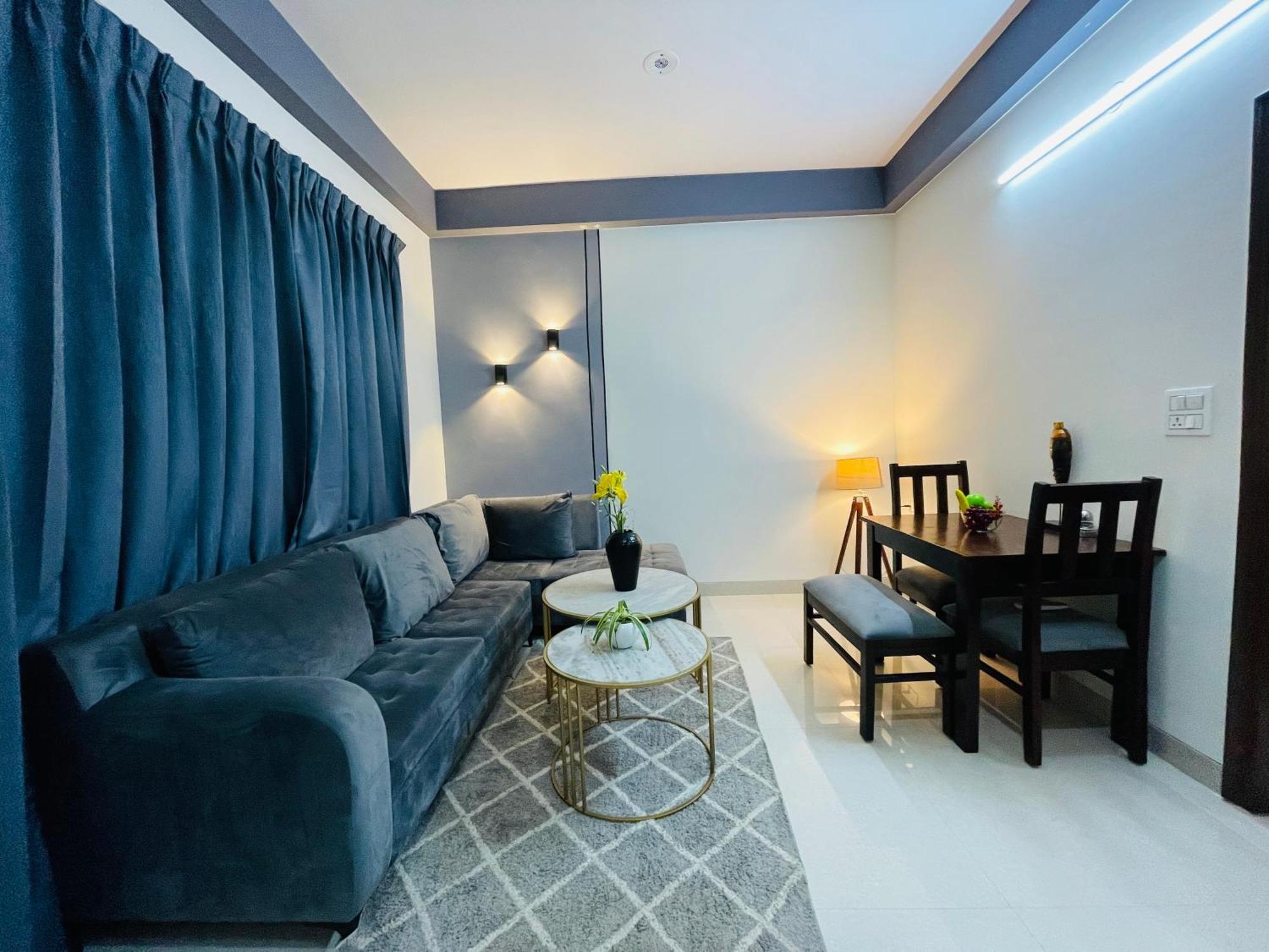 Bedchambers Serviced Apartment, Medicity Ґурґаон Екстер'єр фото